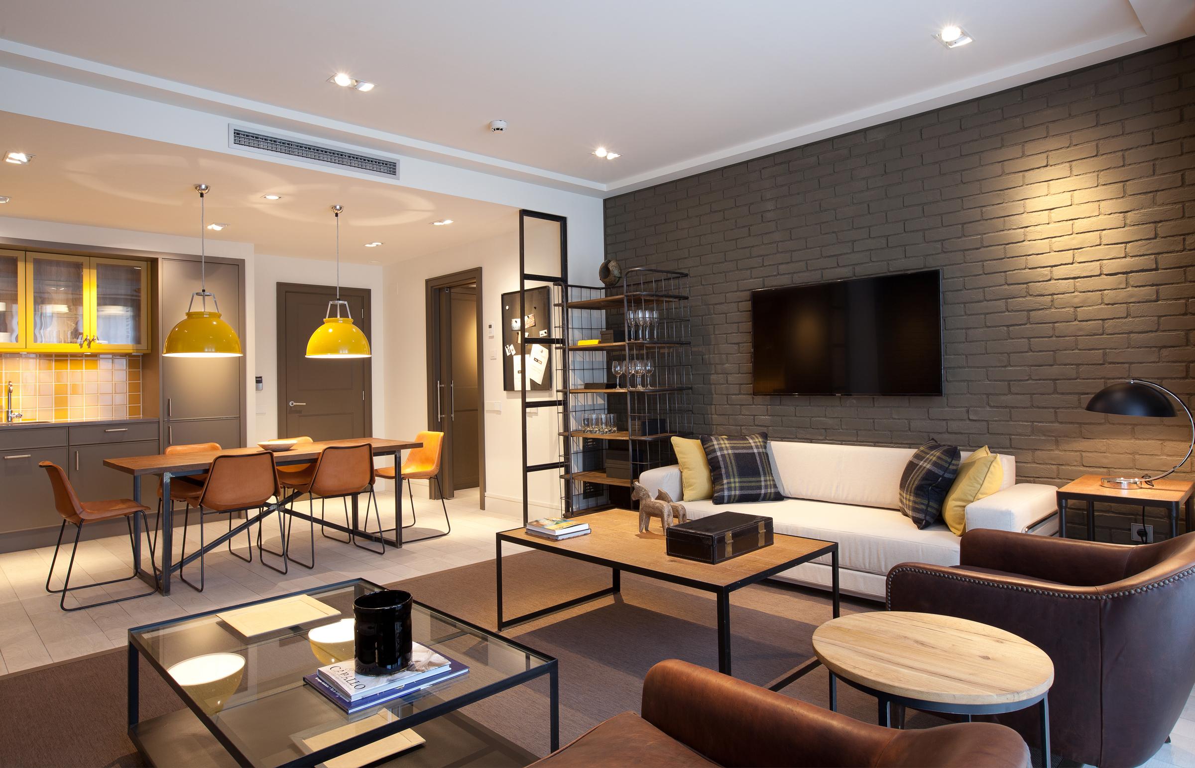 Midtown Apartment